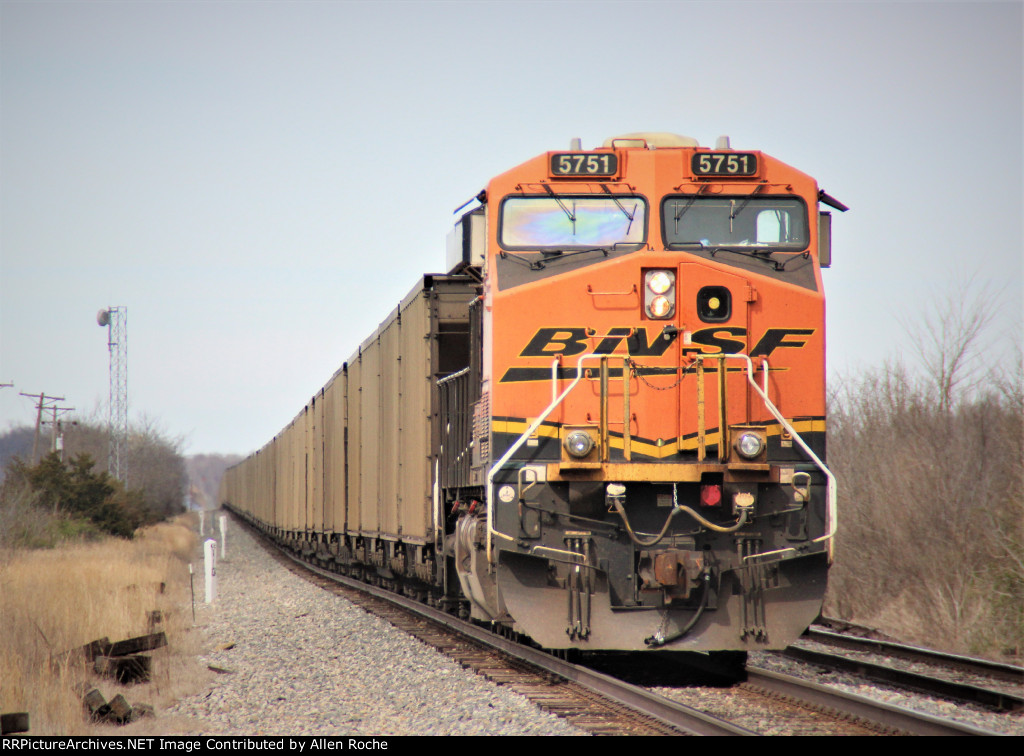 BNSF 5751